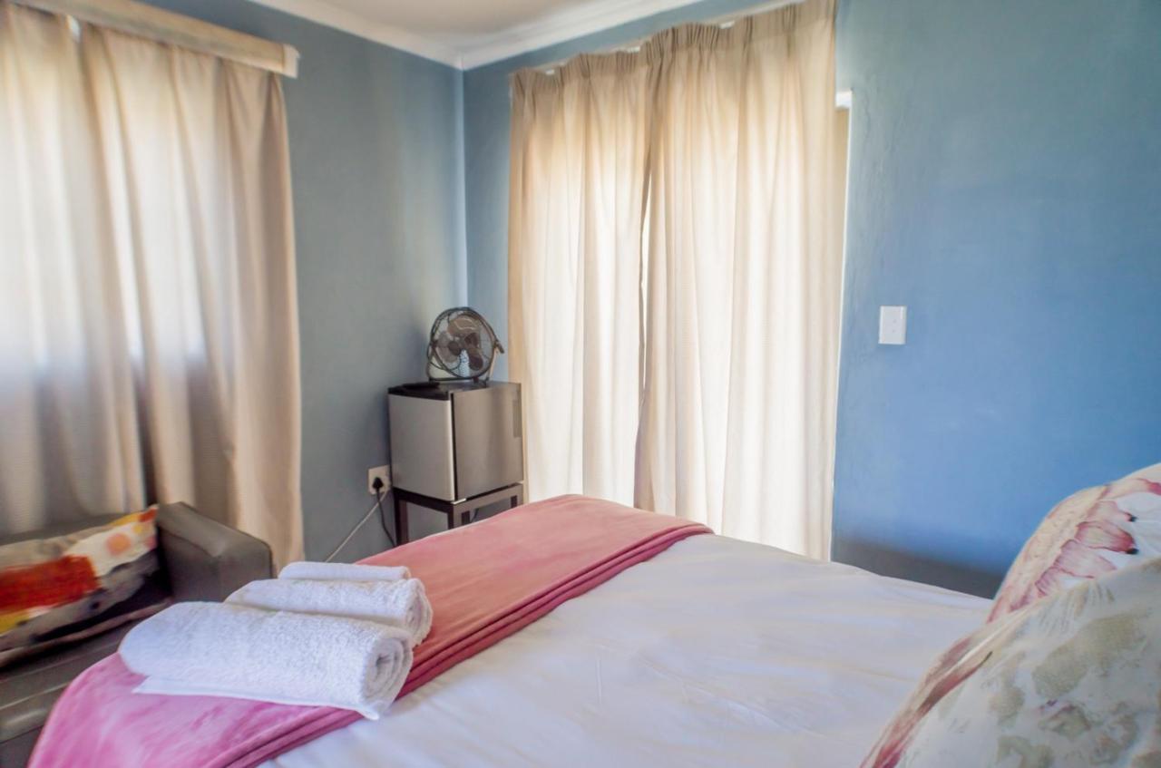 Seroloana Guest House Rustenburg Eksteriør billede