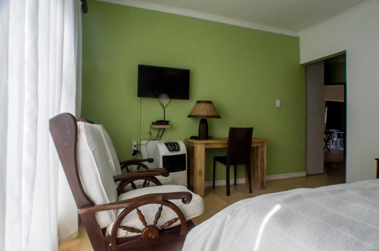 Seroloana Guest House Rustenburg Eksteriør billede