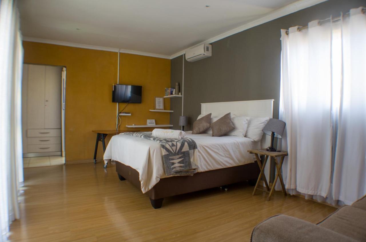Seroloana Guest House Rustenburg Eksteriør billede